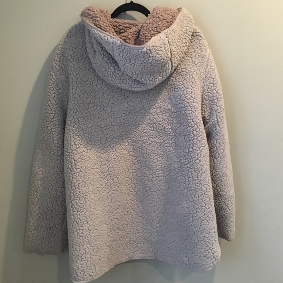 BDG Carmella reversible hooded teddy jacket - Picture 5 of 7